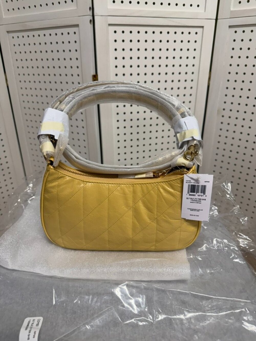 Coach Teri Shoulder Bag With Quilting Crinkle Leather Gold Soft Yellow NWT - Picture 10 of 13